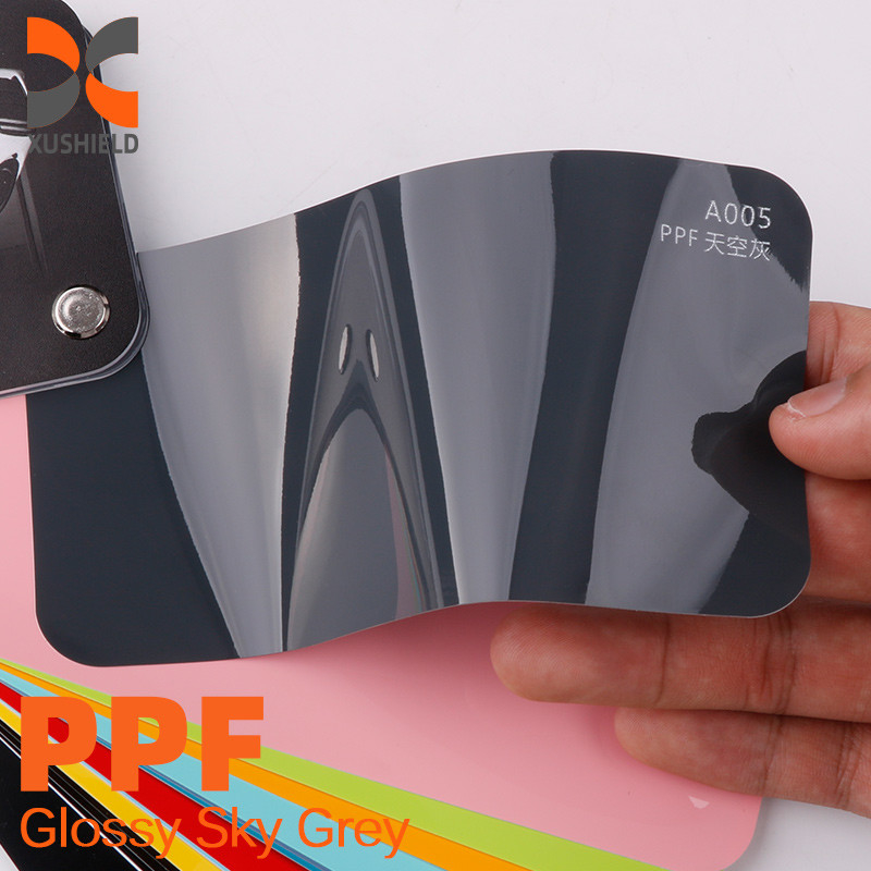Fabricant de film automobile Autocollant coloré coloré brillant PET UV Wrap Vinyl Tint Film décoratif automobile